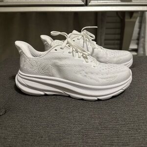 hoka clifton 9 white